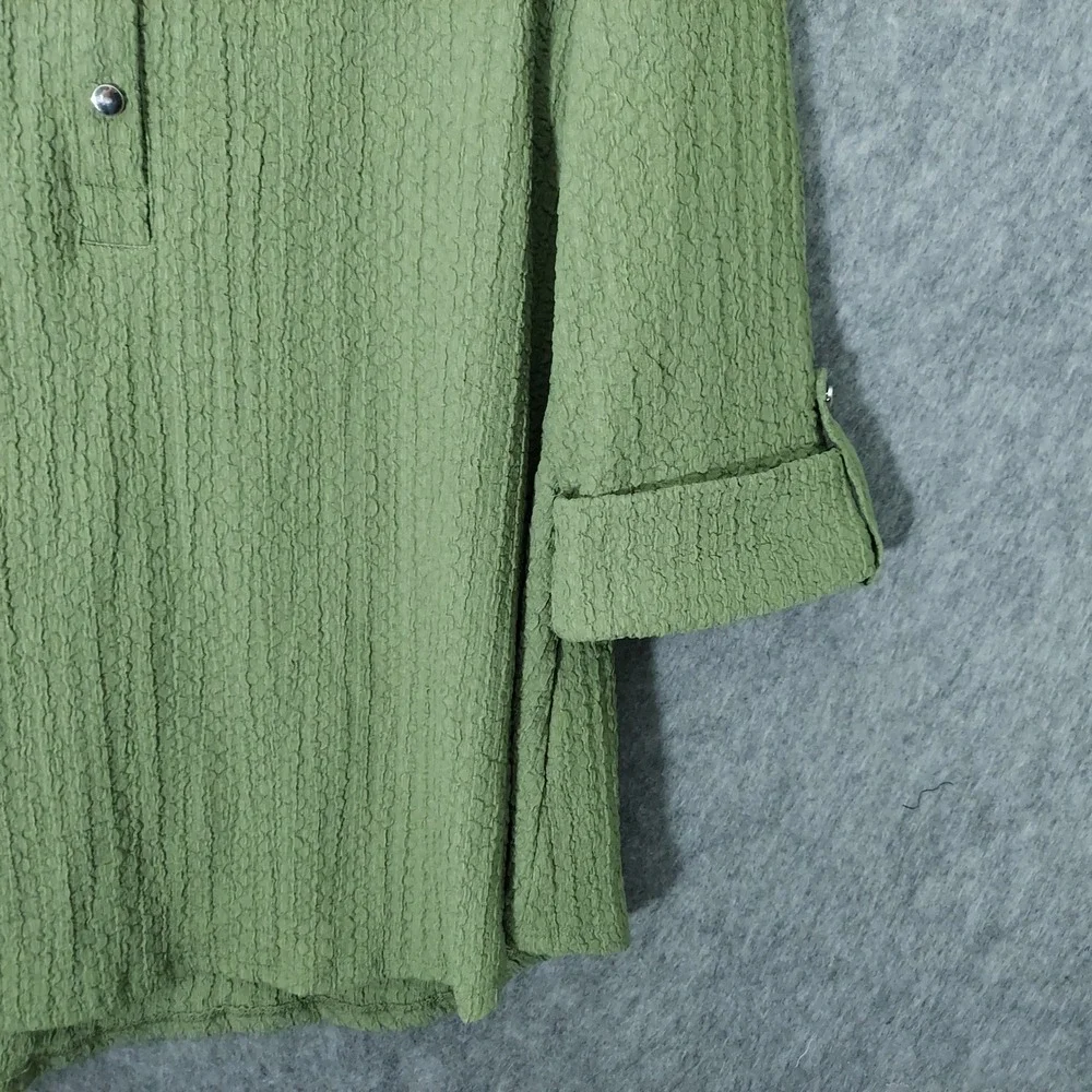 Ava & Grace Women Top 1X Olive Minimalist Seersucker Henley Capsule Roll Tab Slv - Picture 4 of 10